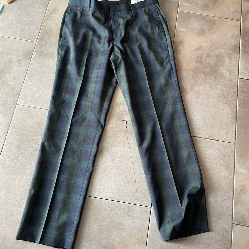 Green plaid classic fit new size 32x32